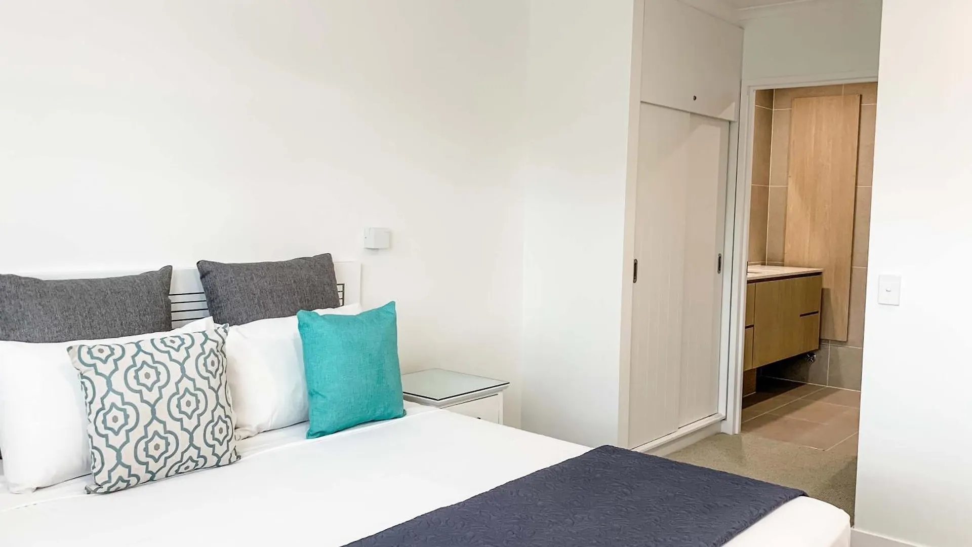 Regatta Noosa Aparthotel Noosaville